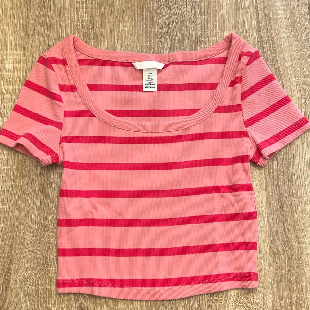 Pink H&M size small pre loved shirt